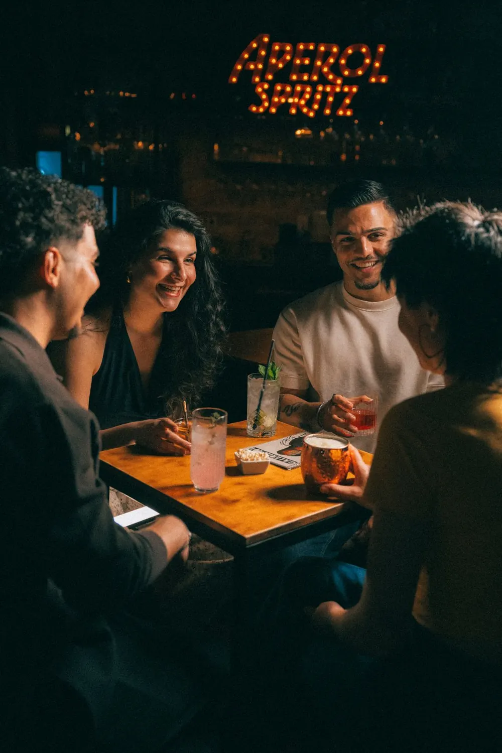 Fotografia de ambiente para o bar Galeria 101, em Braga